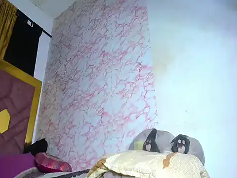 Snapshot of franchescadoll chatting on November 14, 2025, 8:40 pm franchescadoll online show from November 14, 2025, 8:40 pm