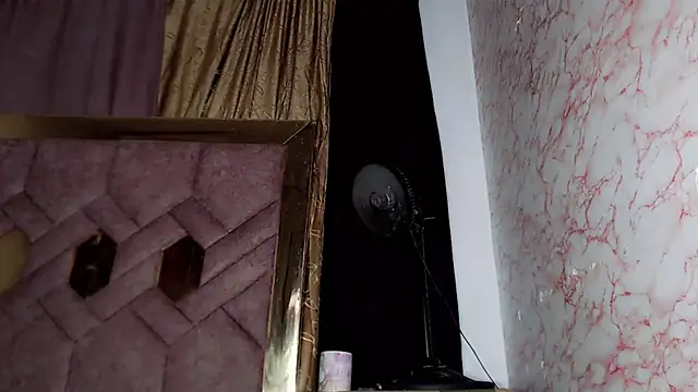 franchescadoll online show from February 13, 2026, 3:57 am