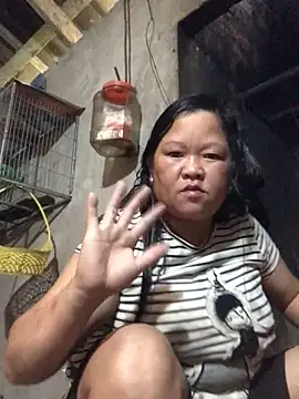 riso-00 online show from September 18, 2025, 2:35 am