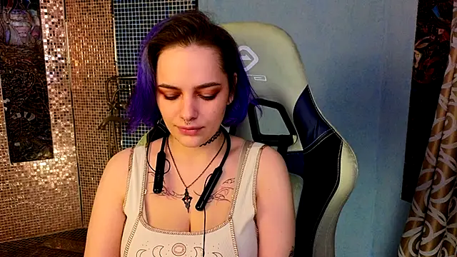 Eniferi online show from November 30, 2025, 1:04 pm