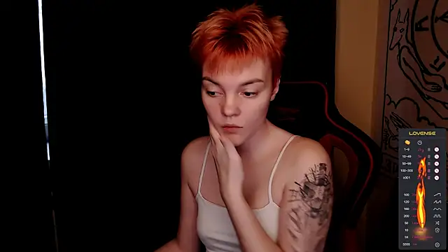 KrisNeal online show from November 13, 2025, 8:57 am