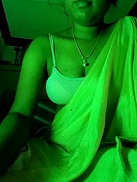 Snapshot of Tamil_Kavitha chatting on May 2, 2026, 7:24 am Tamil Kavitha online show from May 2, 2026, 7:24 am