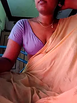 Snapshot of Tamil_Kavitha chatting on May 6, 2026, 5:14 am Tamil Kavitha online show from May 6, 2026, 5:14 am