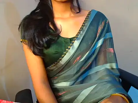 Arpitha07 online show from October 22, 2025, 7:13 pm