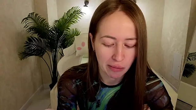 bella li   online show from February 19, 2026, 1:12 am