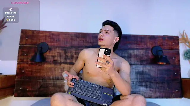 JhosuaVega online show from February 9, 2026, 12:03 am