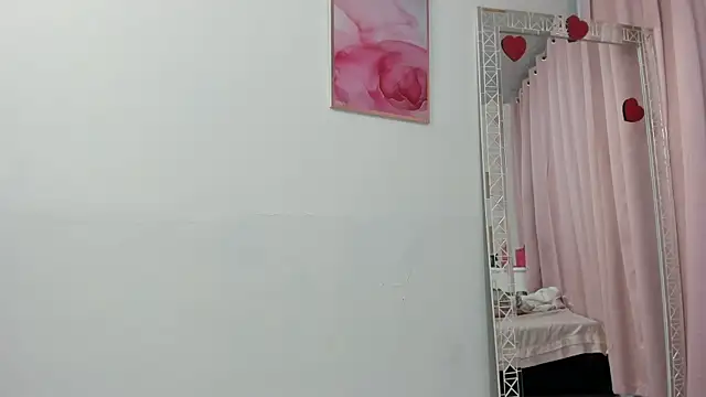 miajhonsonx online show from June 8, 2026, 4:18 pm