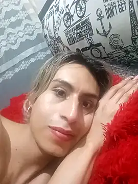 Snapshot of ZafiroRios chatting on November 5, 2025, 4:12 am ZafiroRios online show from November 5, 2025, 4:12 am