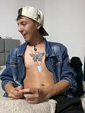 NaytonFreeman online show from October 3, 2025, 12:29 am