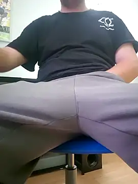 matzezsk online show from September 12, 2025, 10:37 am