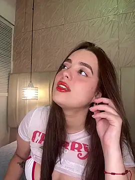 hannahst  online show from April 14, 2026, 8:15 pm