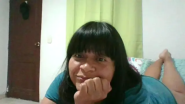 adri89-g online show from April 4, 2026, 1:04 am