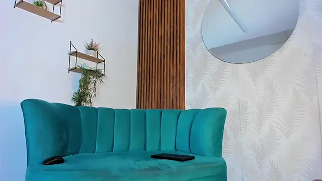 SandroVeyra online show from September 19, 2025, 9:37 pm