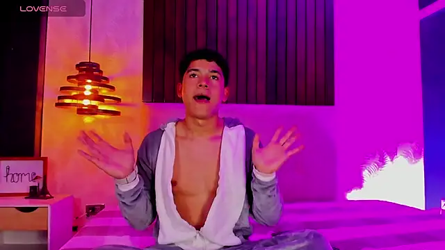 SandroVeyra online show from October 5, 2025, 4:00 am