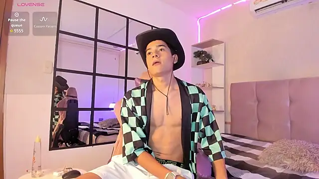 SandroVeyra online show from October 11, 2025, 3:28 am