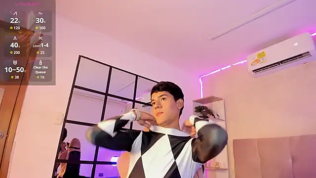 SandroVeyra online show from October 12, 2025, 3:27 am