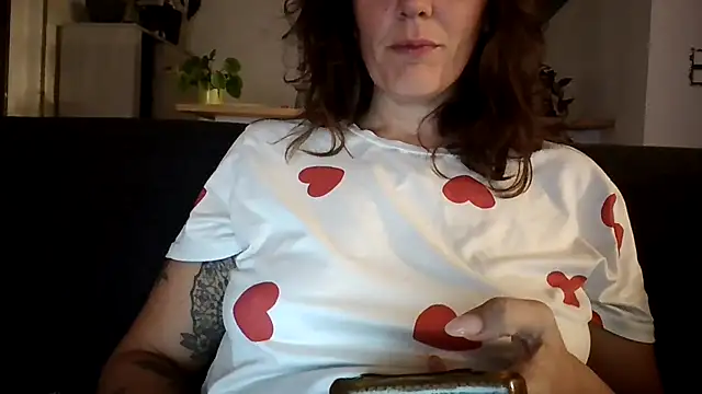 samantaatw online show from September 25, 2025, 10:24 pm