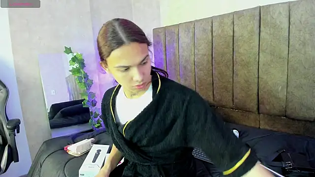 Almaazz online show from October 21, 2025, 8:53 pm