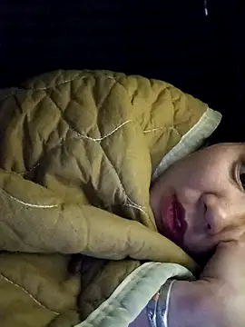 bonnie-00 online show from November 27, 2025, 2:52 pm