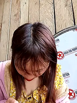 bonnie-00 online show from March 1, 2026, 2:46 am