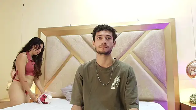 EthanCollen online show from October 7, 2025, 10:07 pm