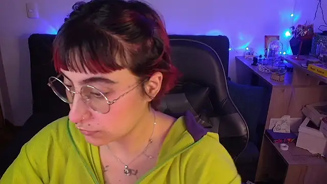 Miacatsito3 online show from March 20, 2026, 10:20 am