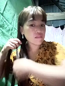 Snapshot of Vuong_x chatting on October 6, 2025, 10:51 pm Vuong x online show from October 6, 2025, 10:51 pm