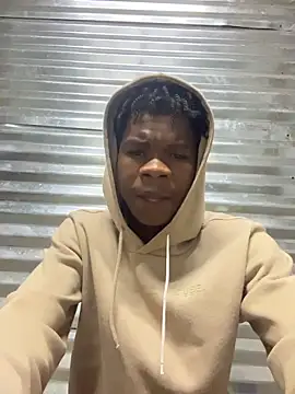 Snapshot of thatotheroneguy chatting on April 1, 2026, 10:29 pm thatotheroneguy online show from April 1, 2026, 10:29 pm