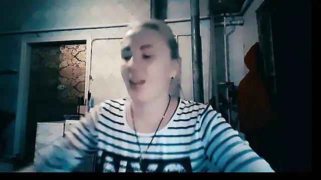 EmmaCat  online show from January 11, 2026, 5:56 am