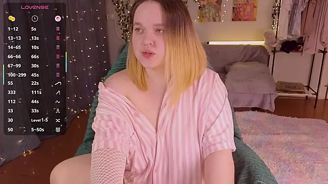 Snapshot of Aki_nohana chatting on February 10, 2026, 6:23 pm Aki nohana online show from February 10, 2026, 6:23 pm