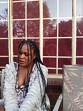 BlondieBitch online show from June 3, 2026, 2:33 pm