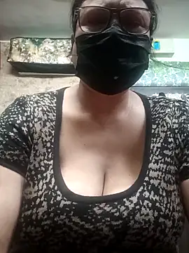 thehotlady online show from February 14, 2026, 3:25 am