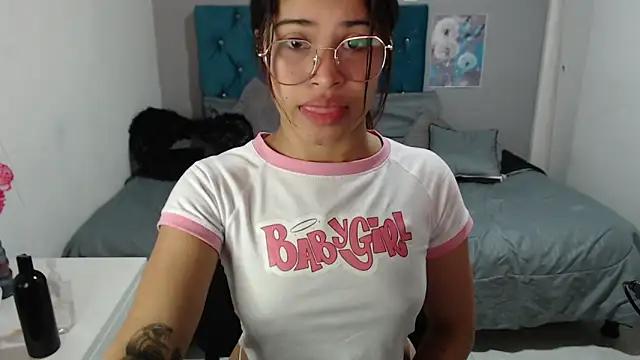 Snapshot of mia_sexgirl chatting on February 2, 2026, 12:26 pm mia sexgirl online show from February 2, 2026, 12:26 pm