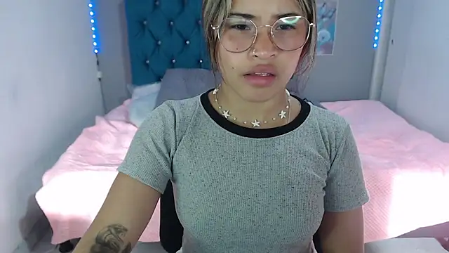 Snapshot of mia_sexgirl chatting on June 2, 2026, 12:18 pm mia sexgirl online show from June 2, 2026, 12:18 pm