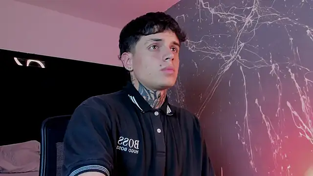 Declan-Fox online show from September 19, 2025, 3:52 am