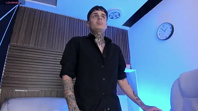 Declan-Fox online show from October 17, 2025, 12:01 am