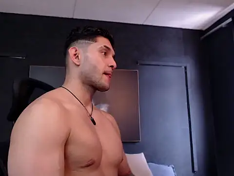 RichardMilleer online show from April 10, 2026, 2:44 pm