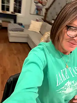 3totangox online show from November 20, 2025, 11:04 pm