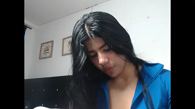 MayaScott11 online show from May 22, 2026, 9:31 pm
