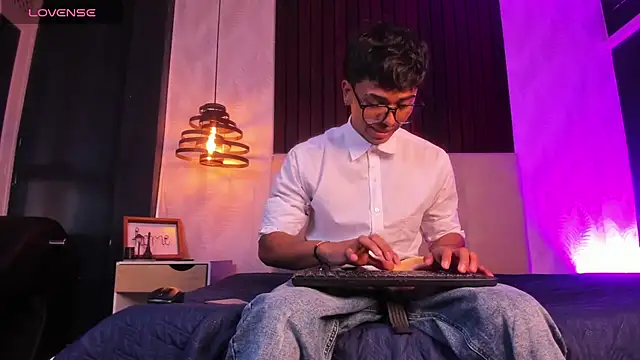 Jaycob Black1 online show from November 8, 2025, 12:27 pm