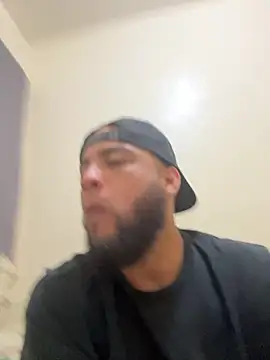 LeoPR00 online show from October 17, 2025, 3:20 am