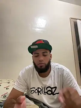 LeoPR00 online show from October 22, 2025, 11:48 pm