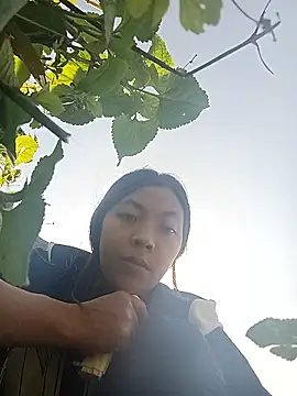 -Miu-98 online show from November 24, 2025, 4:56 am