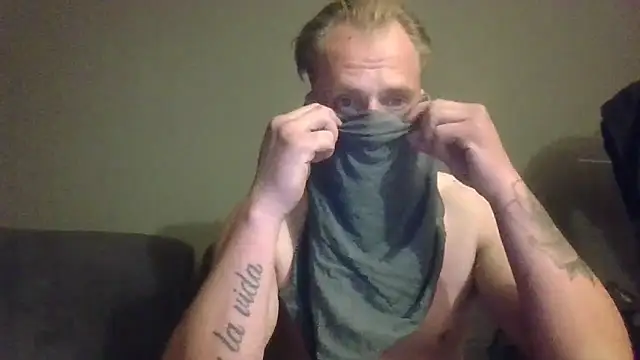 steef070 online show from May 15, 2026, 11:45 pm