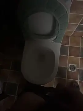 qeer098755 online show from November 16, 2025, 2:55 pm