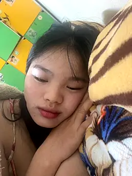 Snapshot of Han20252 chatting on October 18, 2025, 8:04 am Han20252 online show from October 18, 2025, 8:04 am