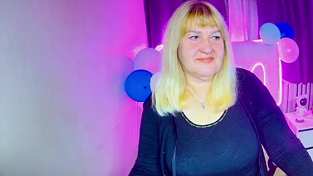 EmmaEllison online show from September 23, 2025, 6:16 am