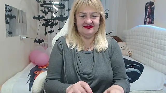 EmmaEllison online show from October 29, 2025, 6:59 am