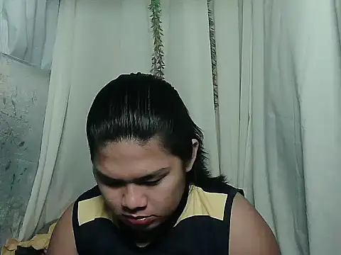 Huntrix2025 online show from February 16, 2026, 12:23 pm