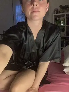 Mia Winters online show from October 22, 2025, 5:45 pm